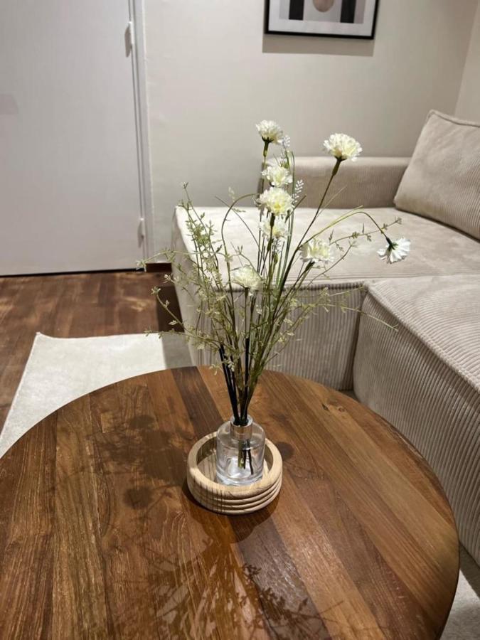 אנטיב Apartment With Mediterranean Charm In The Heart Of The Provencal Market מראה חיצוני תמונה