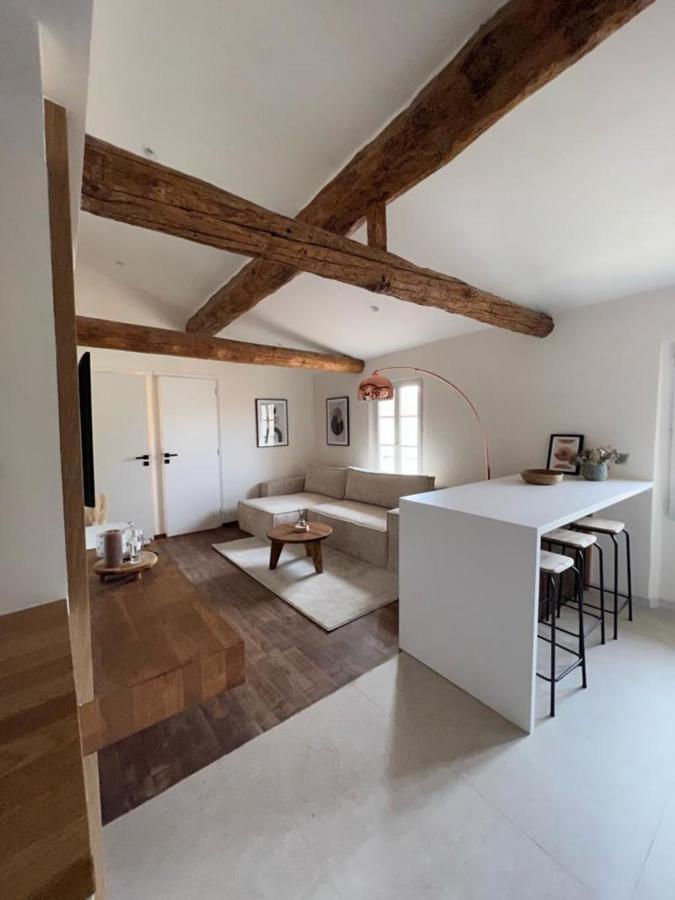 אנטיב Apartment With Mediterranean Charm In The Heart Of The Provencal Market מראה חיצוני תמונה